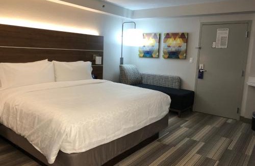 Tempe Hotel | Holiday Inn Express & Suites Tempe by IHG