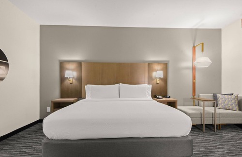 Gonzales Hotel | Holiday Inn Gonzales by IHG