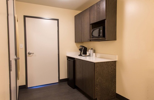 Mount Pleasant Hotel | Holiday Inn Hotels and Suites Mount Pleasant by IHG