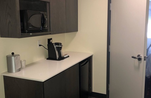 Mount Pleasant Hotel | Holiday Inn Hotels and Suites Mount Pleasant by IHG