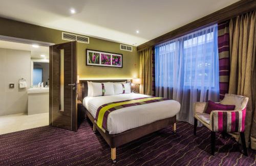 Watford Hotel | Holiday Inn London Watford Junction by IHG
