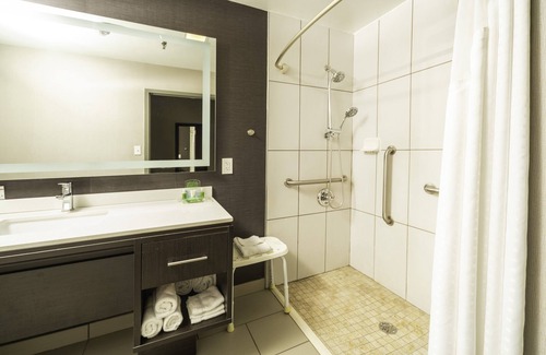 Jeffersontown Hotel | Holiday Inn Louisville East - Hurstbourne by IHG