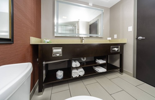 Jeffersontown Hotel | Holiday Inn Louisville East - Hurstbourne by IHG