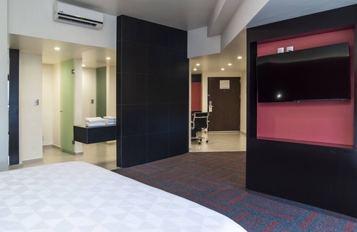 Venustiano Carranza Hotel | Holiday Inn Mexico Dali Airport by IHG