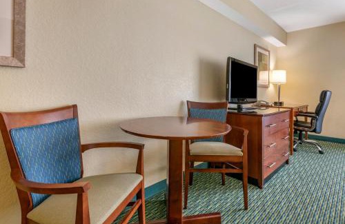 Florida Central Atlantic Coast Hotel | Holiday Inn Resort Orlando - Lake Buena Vista by IHG