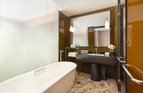 Minhang Hotel | Holiday Inn Shanghai Minhang Center by IHG