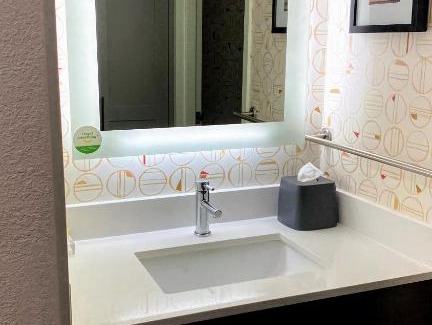 Arcadia Hotel | Holiday Inn Spartanburg Northwest