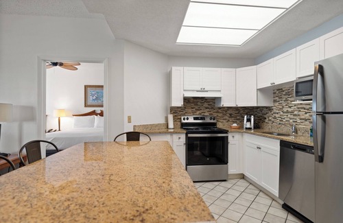 Indian Rocks Beach Hotel | Holiday Inn & Suites Clearwater Beach S-Harbourside by IHG