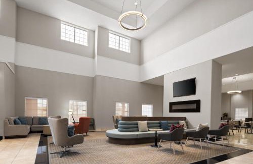 Albuquerque Hotel | Holiday Inn & Suites Albuquerque Airport by IHG