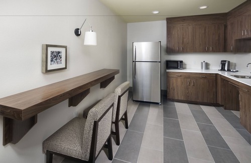 Skyland Hotel | Holiday Inn & Suites Arden - Asheville Airport by IHG