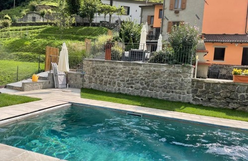 San Marcello Piteglio Casa | Casa de vacaciones San Marcello Pistoiese para 1 - 6 personas con 3 dormitorios - Casa pareada