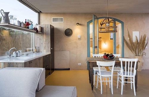 Santa Maria del Focallo Villa | alquiler de villa de vacaciones en italia, sicilia, playa, playa, aire acondicionado, internet wi-fi, TV por satélite, jacuzzi, sh