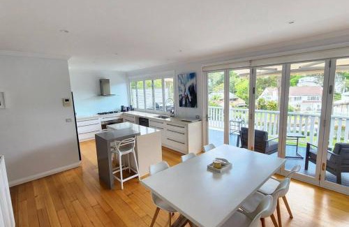 Newport Casa | Holiday on the Waterfront, Boat, Swim, Kayak