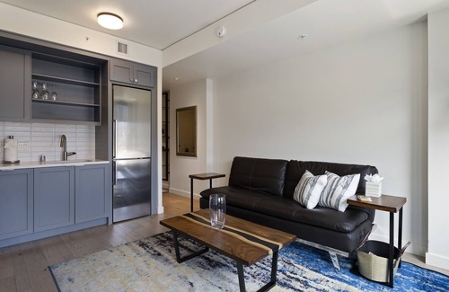 LoDo Condominio | Holiday Special! Dog-Friendly at Union Station!