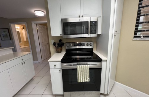 La Grande Princesse Condominio | HOLIDAY SPECIAL! Island Oasis-Luxury condo at Pelican Cove