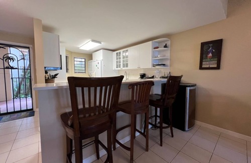 La Grande Princesse Condominio | HOLIDAY SPECIAL! Island Oasis-Luxury condo at Pelican Cove