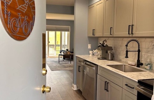 Ellicottville Condominio | Holiday Valley Hideaway, Newly Renovated Walking distance to Village & Slopes