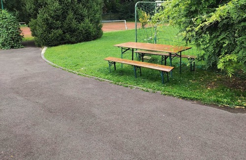 Villers-Outreaux Casa | Holiday villa 700 m2 heated swimming pool Tennis court