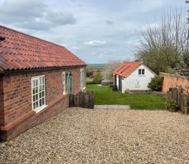 Gringley on the Hill Casa | Holly Cottage