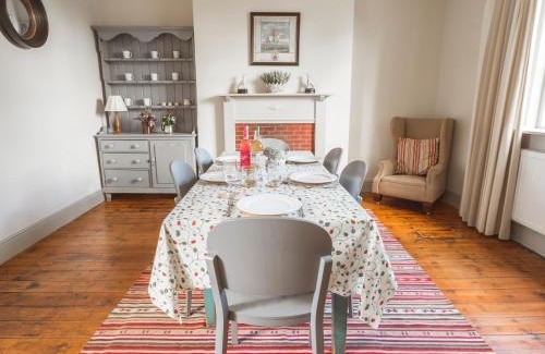 Lincoln Casa | Holly Farm