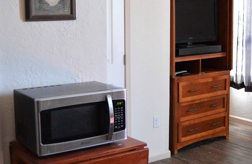 Holly Casa | Holly Inn Suites