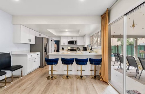 Tempe Casa | Hollywood in Tempe! 8 Beds+ASU+Pool+HT+16 Guests