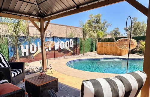 Tempe Casa | Hollywood in Tempe! 8 Beds+ASU+Pool+HT+16 Guests