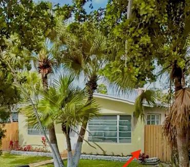 Parkside Apartamento | Hollywood Studio Villa - Close to Beach & Downtown