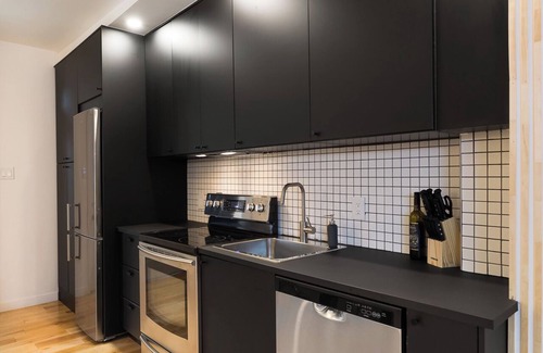 Hochelaga Apartamento | HOMA-Comfort&Style-2BR-Spacious-Natural Light-FeelHome-A/C-SelfCheckIn-Metro
