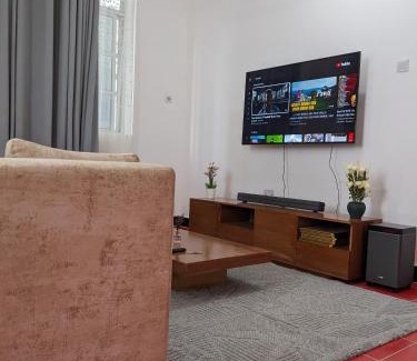Zanzibar Town Apartamento | Home 2 minutes drive to airport