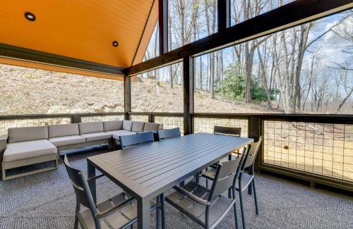 Glenville Casa | Home 6 Mi to Ski Sapphire Valley Bring Your Pups!