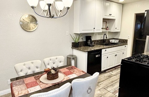 Bonita Apartamento | Home Away From - 2 Bed Condo