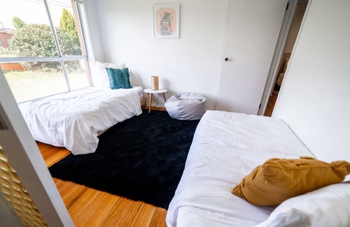 Thomastown Casa | Home away from home - Suburban Comfort