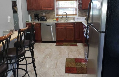 Mayfield Casa | home away from home close to lake and marina