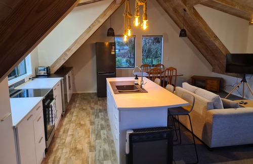 Mangawhai Heads Casa | Home away from Home in Mangawhai Heads. Family & Pet Friendly. Escape the City