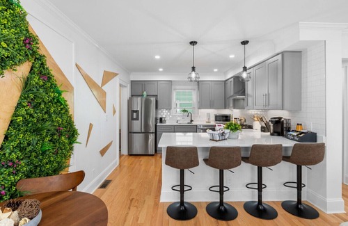 Highlands Casa | Home Away From Home in Lowell