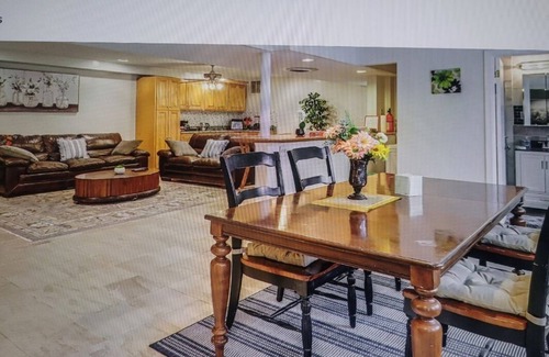 Hillandale Apartamento | Home away home 3 bedroom, 3 queen bed - located 7 mile away from Washington DC