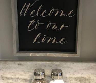 Capitol Hill Apartamento | HOME AWAY HOME - Chic 2 BR Capitol Hill DC