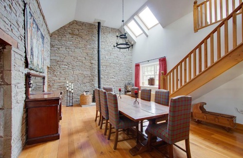 Forfar Cama Y Desayuno | Home Farm B&B - Poppy Room