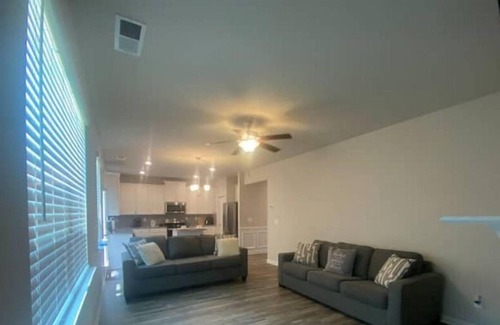 Union City Casa | Home in Fairburn