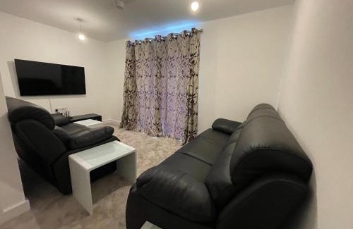 Greenhithe Casa | Home in Greenhithe