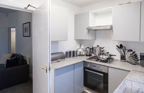 Chorlton-on-Medlock Casa | Home in the city. An entire home a stones throw from Manchester City Centre.