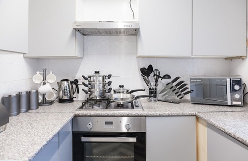 Chorlton-on-Medlock Casa | Home in the city. An entire home a stones throw from Manchester City Centre.
