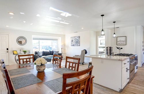 Memorial Hospital Neighborhood Casa | Home near montgomery village w/ heated pool