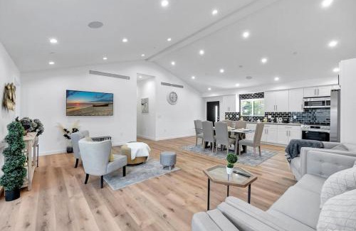 North Hollywood Casa | Home next to Universal and Hollywood LA