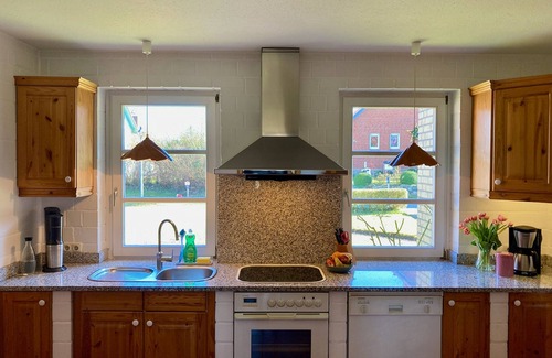 Langballigholz Casa | Home port - garden, terrace, carmine, bathtub, shower, 3 parking spaces