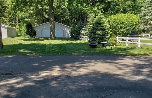 Sister Lakes Casa | 550 ACRE LAKEFRONT MAGICO FAMILY ALQUILER Y BARRIO. FONDO DE ARENA / NO SEEWE