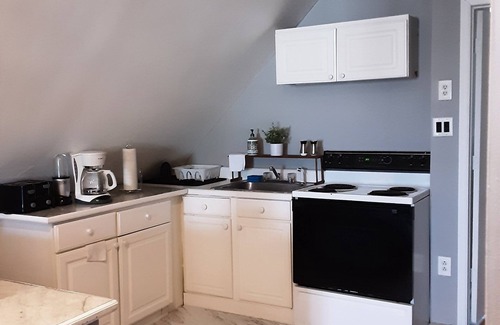 Constable Hook Casa | Contemporáneo apto cerca de Nueva York hogar dulce hogar.