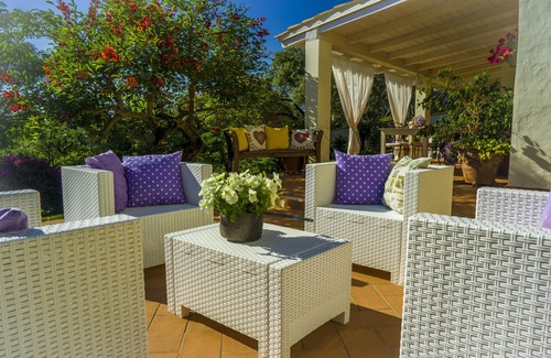 San Teodoro Apartamento | Inicio ", donde tu corazón te lleva ..." en un jardín verde y unos pocos pasos del mar