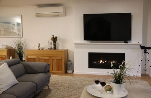 Ocean Grove Casa | Home With a View Close to Beach